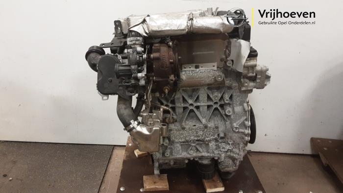 Engine from a Opel Astra K 1.5 CDTi 122 12V 2019