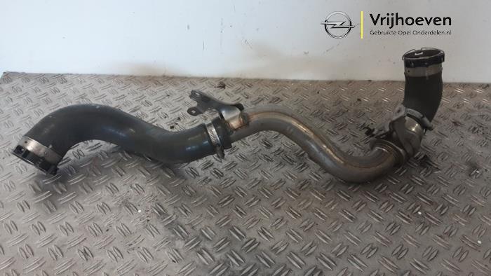 Gebrauchte Intercooler Schlauch Opel Vivaro 1.6 CDTI BiTurbo 120 Preis € 120,00 Mit Mehrwertsteuer angeboten von Autodemontage Vrijhoeven B.V.