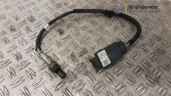 Begagnade NOx-sensor Opel Combo Cargo 1.5 CDTI 100 Pris € 40,00 Inklusive moms erbjuds av Autodemontage Vrijhoeven B.V.