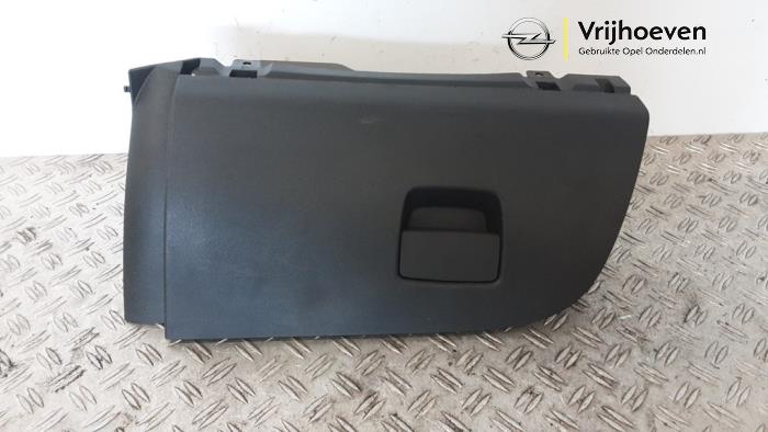 Begagnade Handskfack Opel Corsa E 1.0 SIDI Turbo 12V Pris € 30,00 Marginaltabell erbjuds av Autodemontage Vrijhoeven B.V.