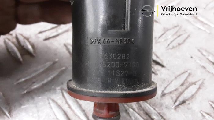 Evap Ventil van een Opel Karl 1.0 12V 2016