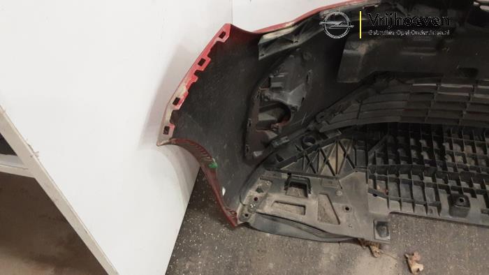 Pare-chocs avant d'un Opel Corsa F (UB/UH/UP) 1.2 Turbo 12V 100 2022