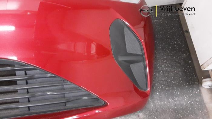 Pare-chocs avant d'un Opel Corsa F (UB/UH/UP) 1.2 Turbo 12V 100 2022