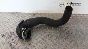 Begagnade Laddluftkylarslang Opel Insignia Sports Tourer 2.0 CDTI 16V 160 Ecotec Pris € 70,00 Marginaltabell erbjuds av Autodemontage Vrijhoeven B.V.