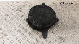 Gebrauchte Lautsprecher Opel Corsa F (UB/UH/UP) 1.2 Turbo 12V 100 Preis € 15,00 Mit Mehrwertsteuer angeboten von Autodemontage Vrijhoeven B.V.