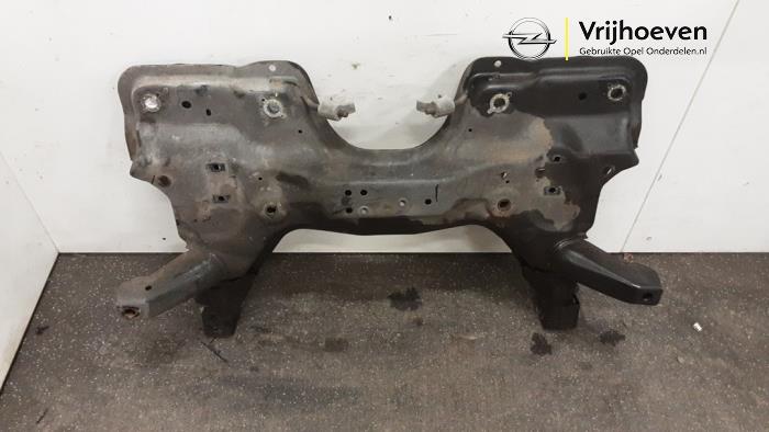 Usados Subchasis Opel Corsa E 1.4 Turbo 16V Precio € 75,00 Norma de margen ofrecido por Autodemontage Vrijhoeven B.V.