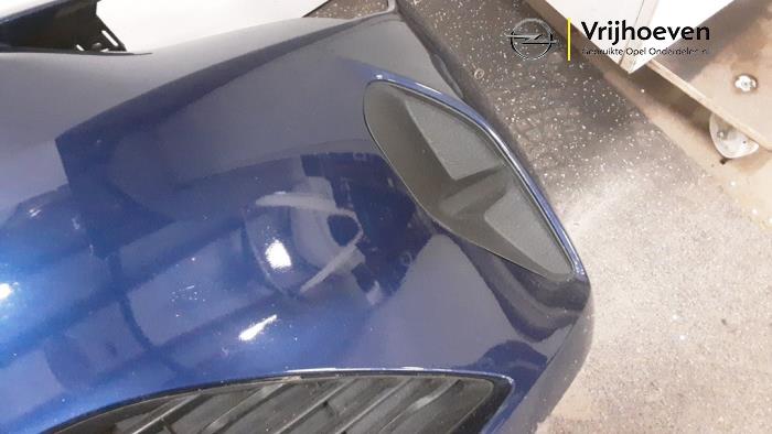 Pare-chocs avant d'un Opel Corsa F (UB/UH/UP) 1.2 Turbo 12V 100 2021