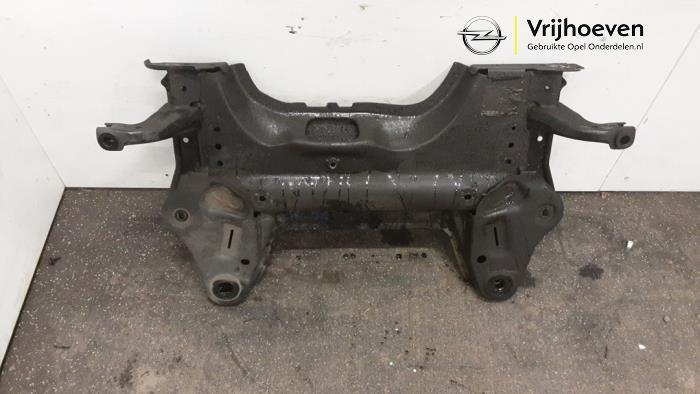 Begagnade Underram Opel Corsa F (UB/UH/UP) 1.2 Turbo 12V 100 Pris € 80,01 Inklusive moms erbjuds av Autodemontage Vrijhoeven B.V.
