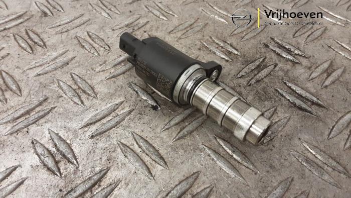 Gebrauchte Nockenwelle Sensor Opel Corsa F (UB/UH/UP) 1.2 Turbo 12V 130 Preis € 30,00 Margenregelung angeboten von Autodemontage Vrijhoeven B.V.