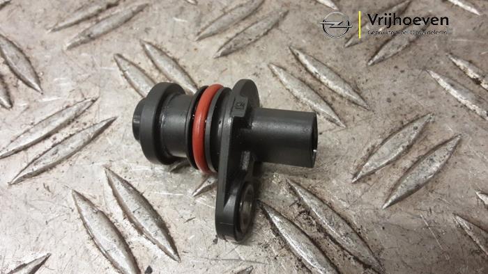 Begagnade Kamaxelsensor Opel Astra K Sports Tourer 1.4 Turbo 16V Pris € 15,00 Marginaltabell erbjuds av Autodemontage Vrijhoeven B.V.
