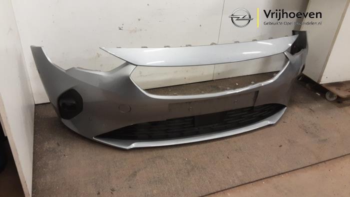 Pare-chocs avant d'un Opel Corsa F (UB/UH/UP) 1.2 Turbo 12V 100 2020