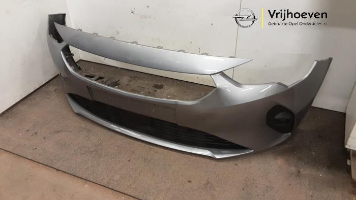 Pare-chocs avant d'un Opel Corsa F (UB/UH/UP) 1.2 Turbo 12V 100 2020