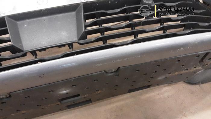 Pare-chocs avant d'un Opel Corsa F (UB/UH/UP) 1.2 Turbo 12V 100 2020