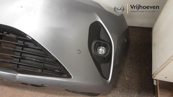 Pare-chocs avant d'un Opel Corsa F (UB/UH/UP) 1.2 Turbo 12V 100 2020