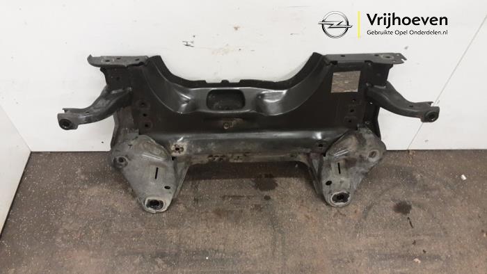 Usados Subchasis Opel Corsa F (UB/UH/UP) 1.2 Turbo 12V 100 Precio € 80,00 Norma de margen ofrecido por Autodemontage Vrijhoeven B.V.