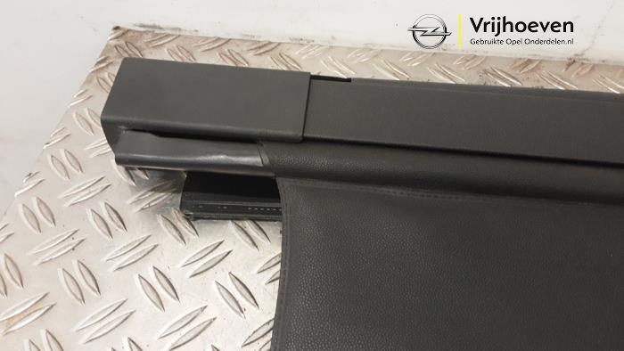 Bâche coffre à bagages d'un Opel Astra H SW (L35) 1.6 16V Twinport 2005