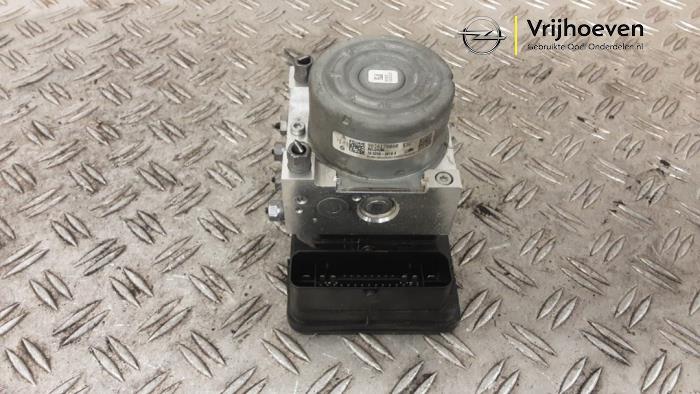 Used ABS pump Opel Corsa F (UB/UH/UP) 1.2 Turbo 12V 100 Price € 140,00 Margin scheme offered by Autodemontage Vrijhoeven B.V.