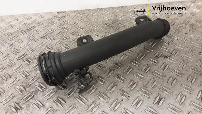 Gebrauchte Intercooler Rohr Opel Corsa F (UB/UH/UP) 1.2 Turbo 12V 100 Preis € 20,00 Margenregelung angeboten von Autodemontage Vrijhoeven B.V.