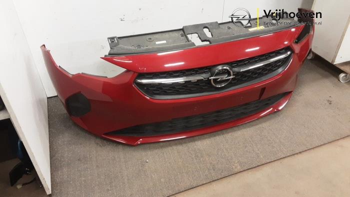 Pare-chocs avant d'un Opel Corsa F (UB/UH/UP) 1.2 Turbo 12V 100 2020