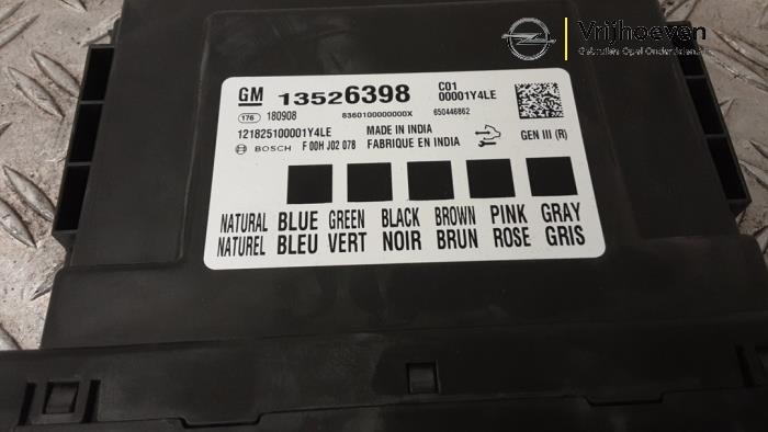Body control computer from a Opel Astra K Sports Tourer 1.6 CDTI 136 16V 2018