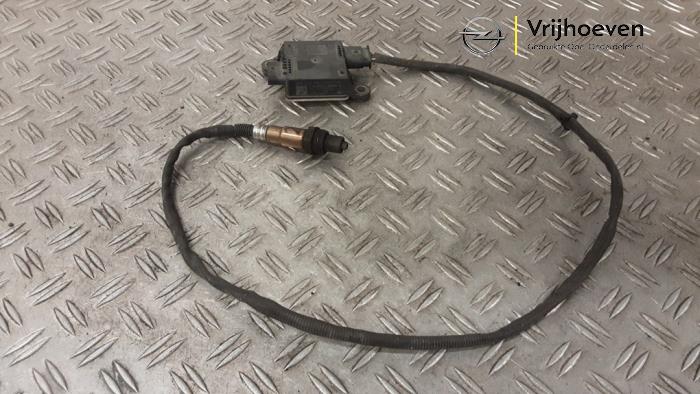 Usados Sensor Nox Opel Astra K Sports Tourer 1.6 CDTI 136 16V Precio € 350,00 Norma de margen ofrecido por Autodemontage Vrijhoeven B.V.