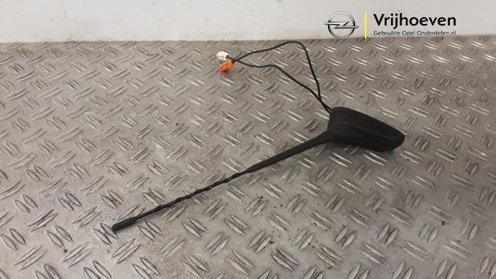 Używane Antena Opel Corsa F (UB/UH/UP) 1.2 Turbo 12V 130 Cena € 20,00 Procedura marży oferowane przez Autodemontage Vrijhoeven B.V.