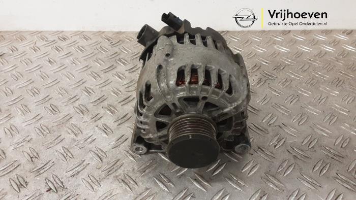 Gebrauchte Dynamo Opel Corsa F (UB/UH/UP) 1.2 Turbo 12V 100 Preis € 45,00 Margenregelung angeboten von Autodemontage Vrijhoeven B.V.