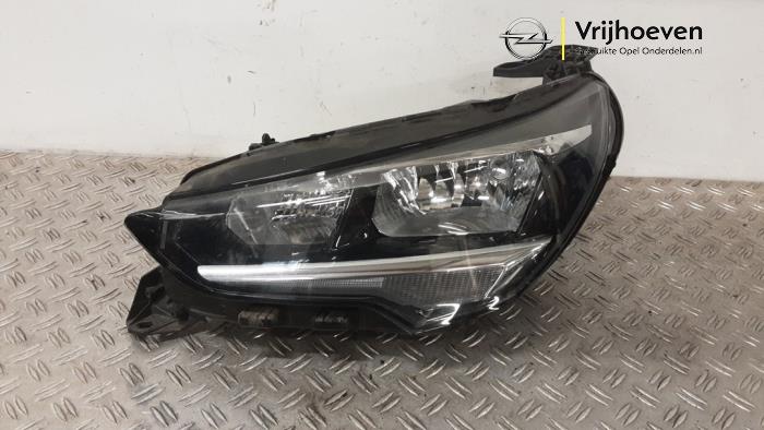 Używane Reflektor lewy Opel Corsa F (UB/UH/UP) 1.2 Turbo 12V 100 Cena € 325,00 Procedura marży oferowane przez Autodemontage Vrijhoeven B.V.