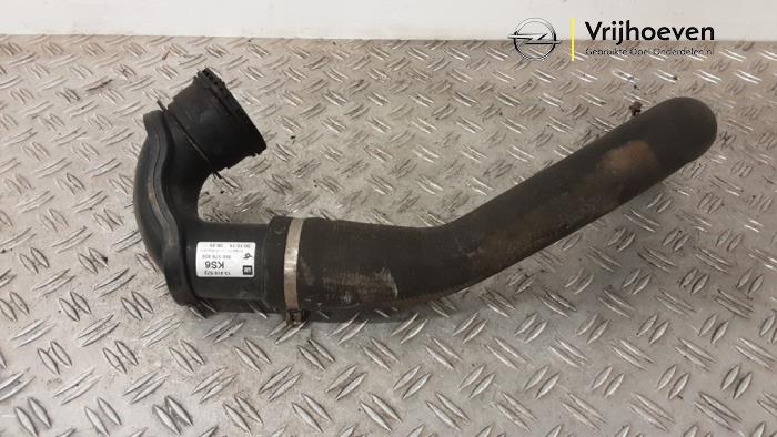 Gebrauchte Intercooler Schlauch Opel Astra J GTC (PD2/PF2) 1.4 Turbo 16V ecoFLEX 140 Preis € 75,00 Margenregelung angeboten von Autodemontage Vrijhoeven B.V.