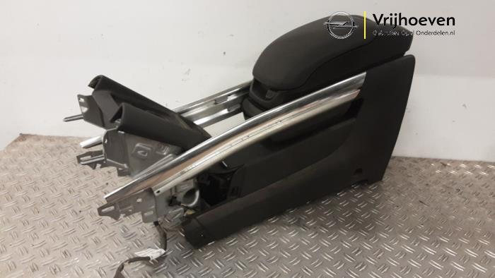 Begagnade Armstöd Opel Zafira Tourer (P12) 1.4 Turbo 16V ecoFLEX Pris € 150,00 Marginaltabell erbjuds av Autodemontage Vrijhoeven B.V.
