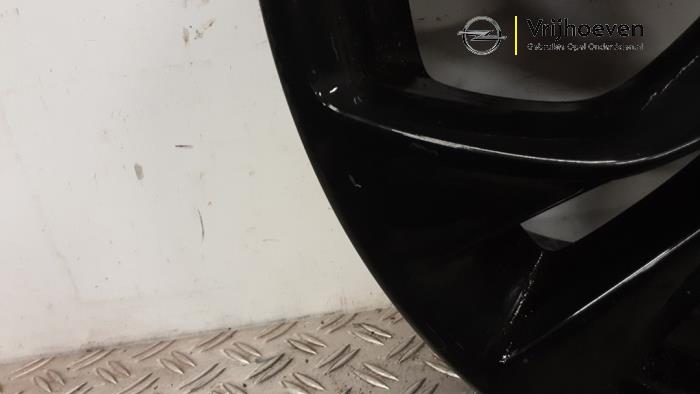 Jante d'un Opel Astra K 1.5 CDTi 122 12V 2019