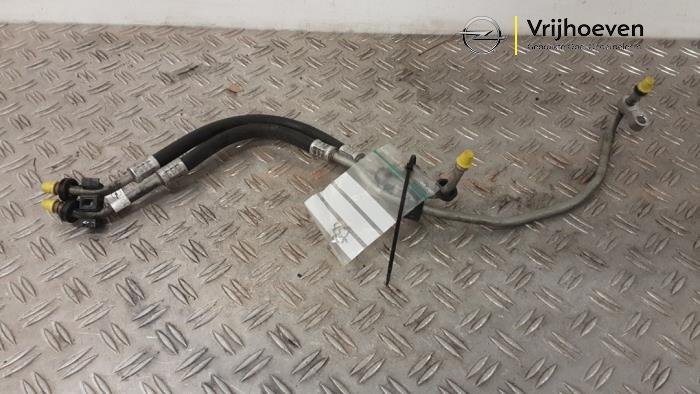 Usagé Conduit (divers) Opel Astra K 1.5 CDTi 122 12V Prix € 75,00 Règlement à la marge proposé par Autodemontage Vrijhoeven B.V.