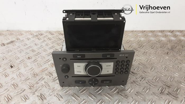 Używane System nawigacji Opel Signum (F48) 3.2 V6 24V Cena € 100,00 Procedura marży oferowane przez Autodemontage Vrijhoeven B.V.