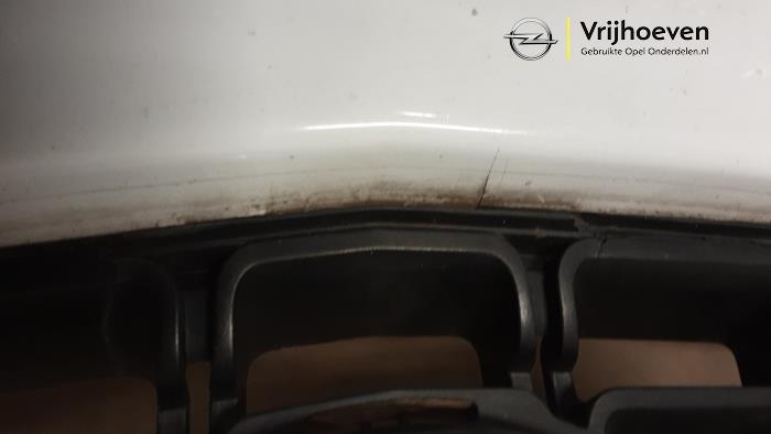 Pare-chocs avant d'un Opel Corsa D 1.2 16V LPG 2012