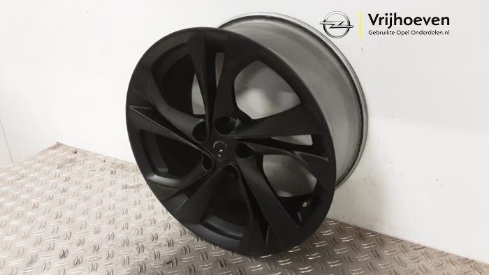 Jante d'un Opel Astra K 1.0 Turbo 12V 2017