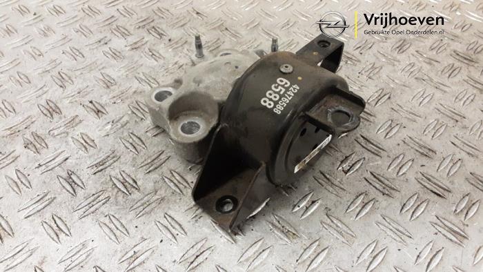 Usagé Support moteur Opel Mokka/Mokka X 1.4 Turbo 16V Bi-fuel ecoFLEX 4x2 Prix € 50,00 Règlement à la marge proposé par Autodemontage Vrijhoeven B.V.