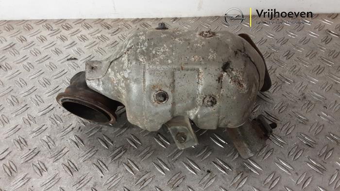 Używane Katalizator Opel Mokka/Mokka X 1.4 Turbo 16V 4x2 Cena € 300,00 Procedura marży oferowane przez Autodemontage Vrijhoeven B.V.