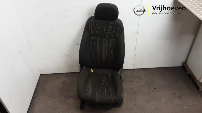 Begagnade Säte, vänster Opel Corsa D 1.4 16V Twinport Pris € 100,00 Marginaltabell erbjuds av Autodemontage Vrijhoeven B.V.
