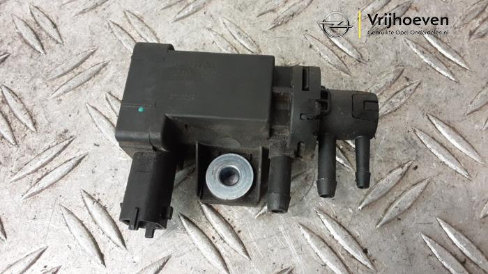 Usagé Régulateur pression turbo Opel Corsa E 1.3 CDTi 16V ecoFLEX Prix € 40,00 Règlement à la marge proposé par Autodemontage Vrijhoeven B.V.