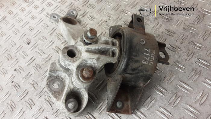 Used Engine mount Opel Mokka X 1.4 Turbo 16V Price € 30,00 Margin scheme offered by Autodemontage Vrijhoeven B.V.
