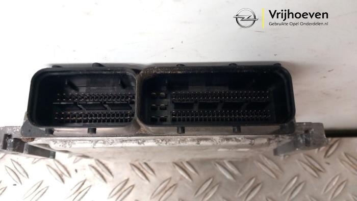 Engine management computer from a Opel Combo 1.6 CDTI 16V 2015