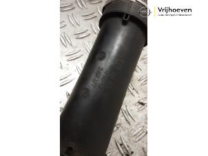 Intercooler Rohr van een Opel Zafira (M75) 2.0 16V Turbo 2006