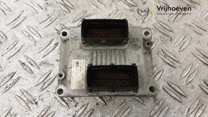 Used Engine management computer Opel Zafira (M75) 2.0 16V Turbo Price € 300,00 Margin scheme offered by Autodemontage Vrijhoeven B.V.