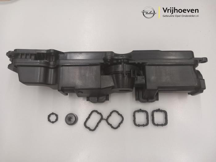 Neue Ventildeckel Opel Cascada 1.6 SIDI Eco Turbo 16V Preis € 279,99 Mit Mehrwertsteuer angeboten von Autodemontage Vrijhoeven B.V.