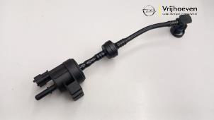 Evap Ventil van een Opel Astra J (PC6/PD6/PE6/PF6) 1.4 Turbo 16V 2012