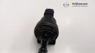 Evap Ventil van een Opel Astra J (PC6/PD6/PE6/PF6) 1.4 Turbo 16V 2012