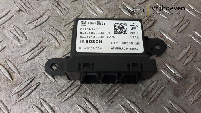 Begagnade PDC-modul Opel Corsa E 1.4 16V Pris € 30,00 Marginaltabell erbjuds av Autodemontage Vrijhoeven B.V.