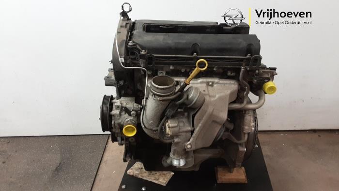 Engine from a Opel Corsa E 1.6 OPC Turbo 16V 2015