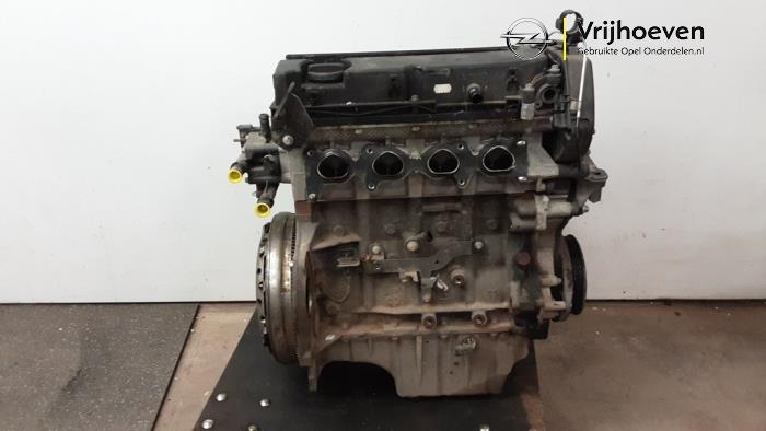 Engine from a Opel Corsa E 1.6 OPC Turbo 16V 2015