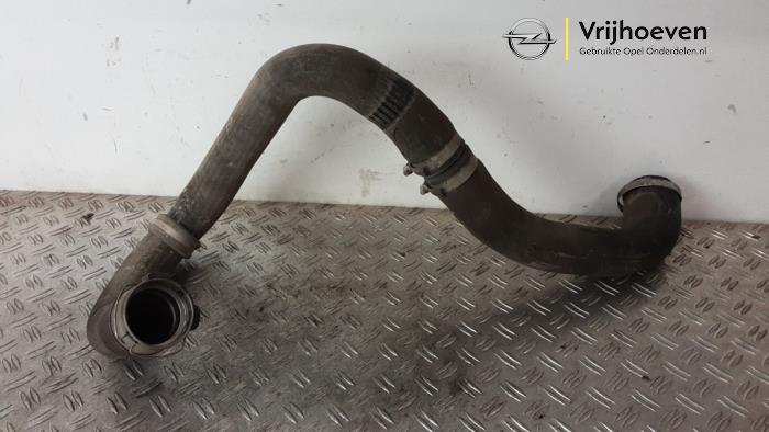 Gebrauchte Intercooler Schlauch Opel Corsa E 1.6 OPC Turbo 16V Preis € 60,00 Margenregelung angeboten von Autodemontage Vrijhoeven B.V.